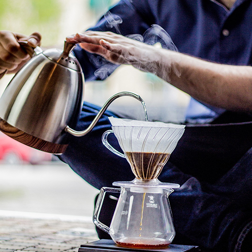 アメリカンドリップ - なぜアメリカンコーヒーは薄いのか？｜鹿児島コーヒー addCoffee