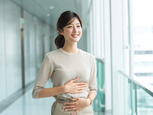 スパイスカレー食後30分で胃がスッキリした女性|鹿児島中央駅カレー addCoffee