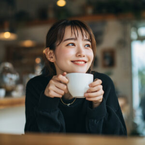 カフェラテの最終進化 – スペシャルティコーヒー浅煎り